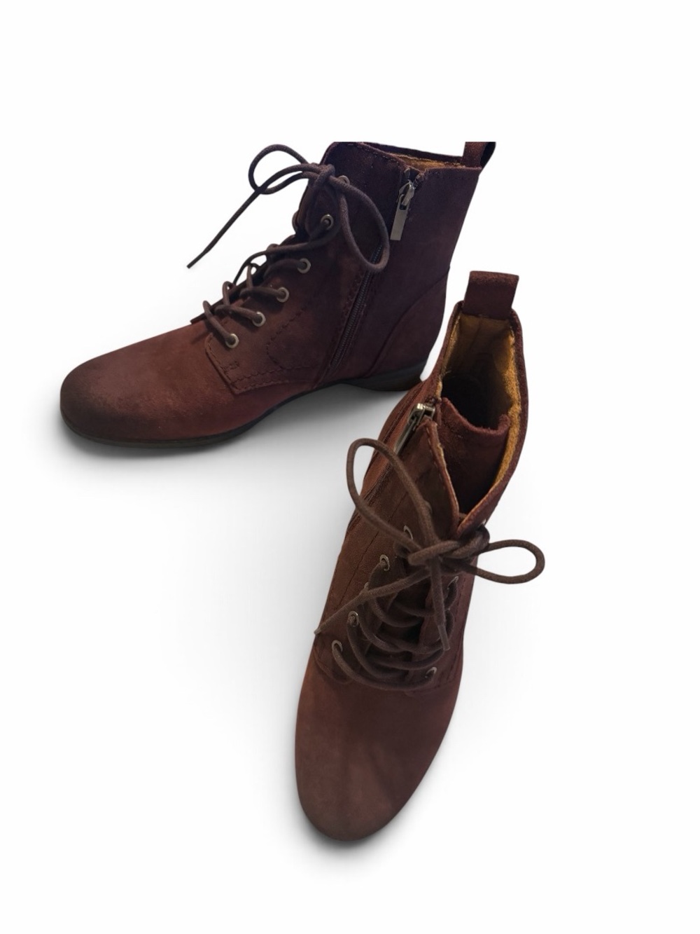 Earth Janel Burnished Suede Lace Up Ankle Boots Size 12M Wine